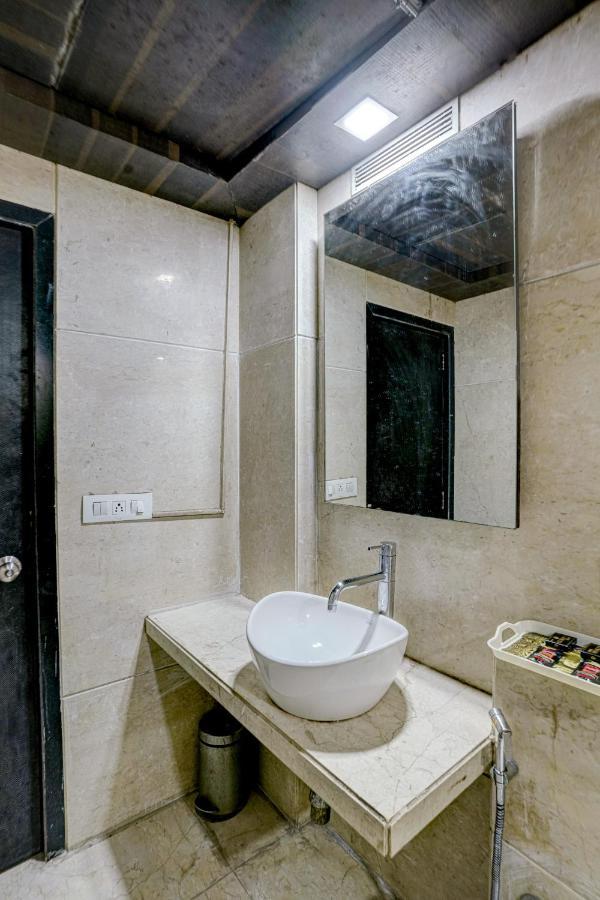 R R Suites - Near Lodha Xperia Mall 3* Mumbai