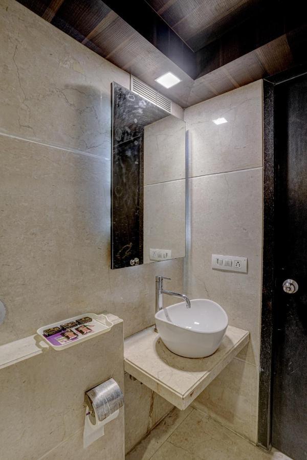 R R Suites - Near Lodha Xperia Mall