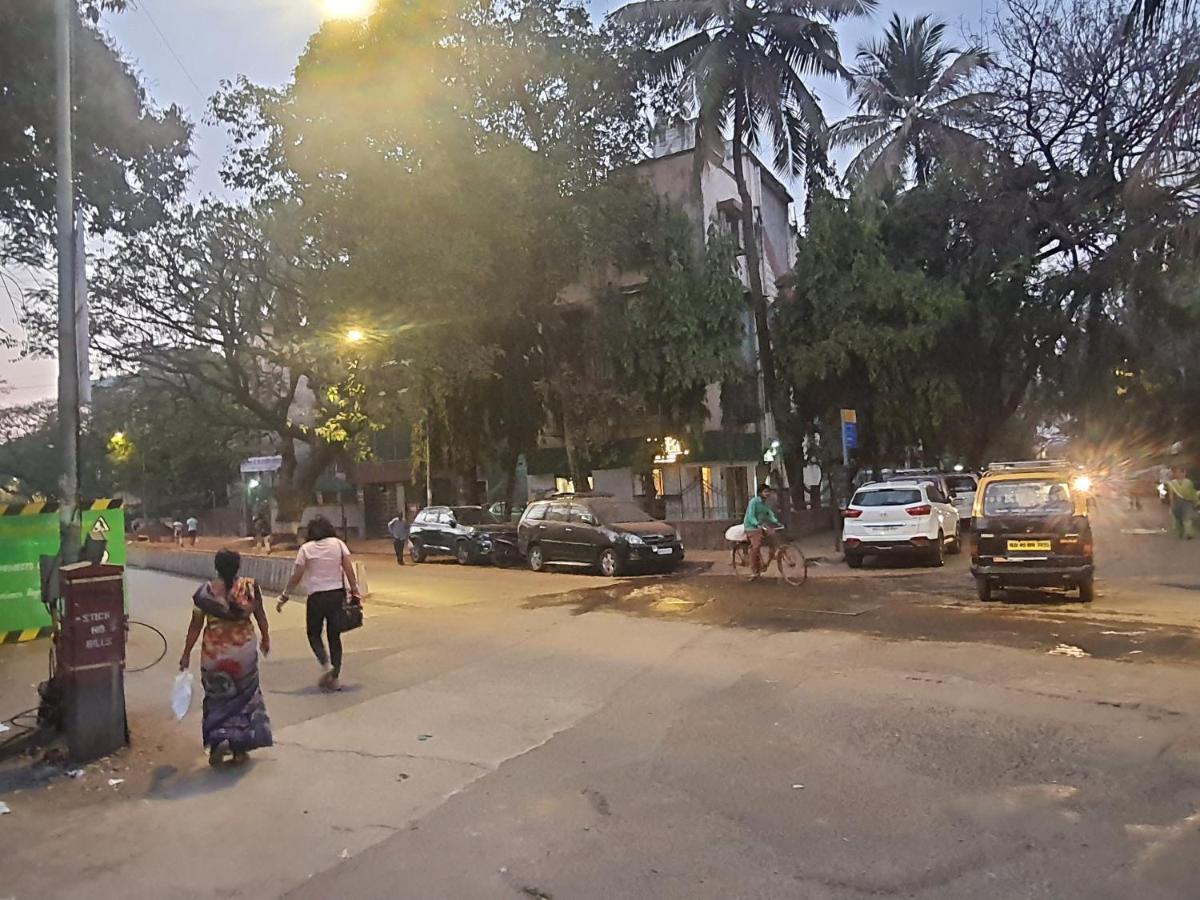 Osi Khar West Mumbai