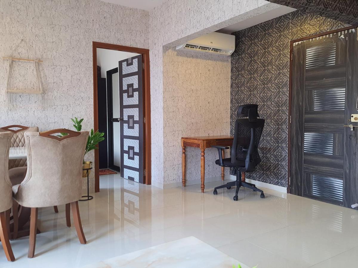 Osi Khar West Mumbai