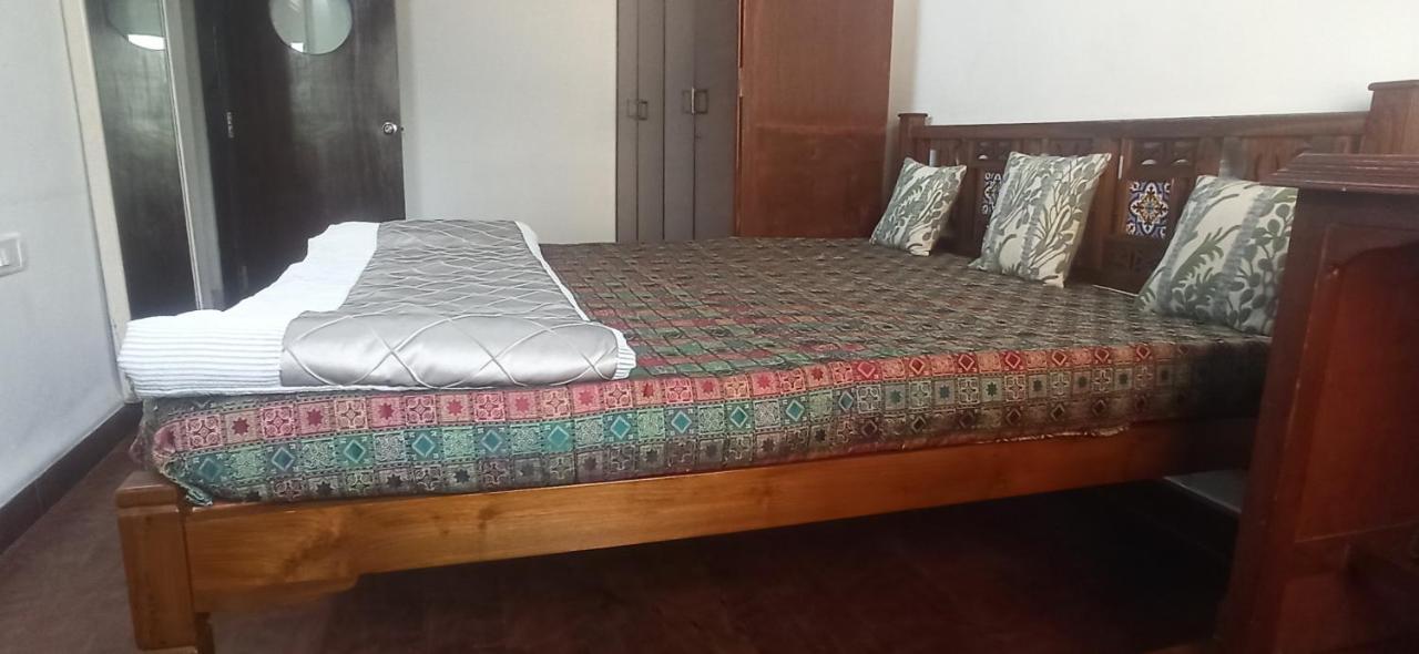 Cozy Private Ac Studio By The Sea Bandstand Bandra W Nr Taj Lands End Apartment