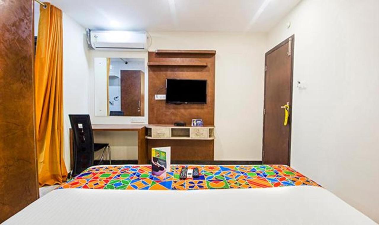 Hotel Fabhotel Axis International - Nr International Airport Mumbai