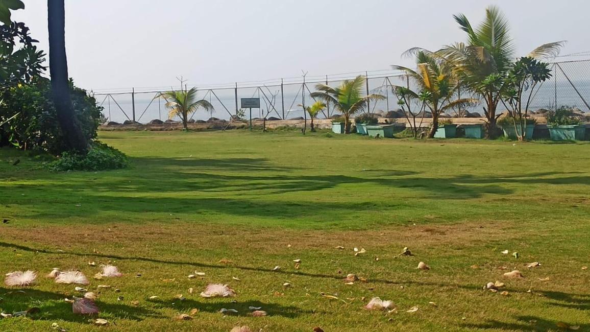 Seaview Bandra W Bandstand Nr Taj Women Only Homestay