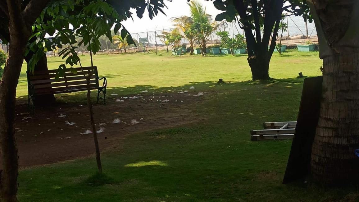 Homestay Seaview Bandra W Bandstand Nr Taj Women Only *