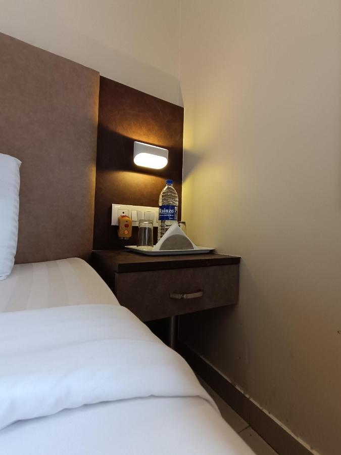 West Inn-near International Airport 3* Mumbai