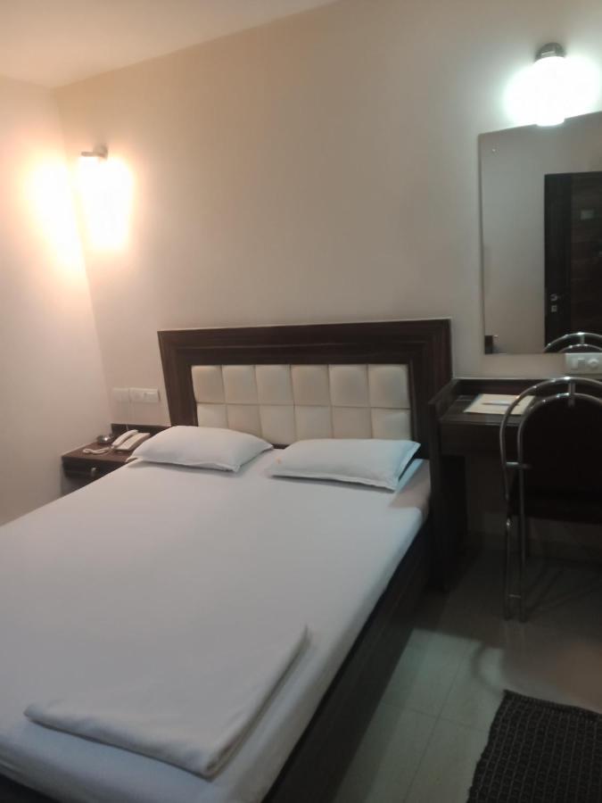 Vala Janu Pvt Ltd * Mumbai