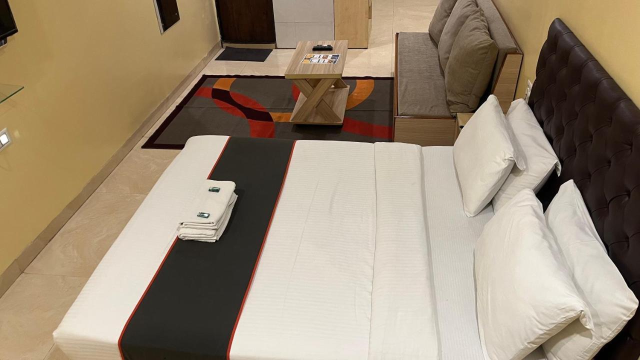 U Life Guest house Mumbai