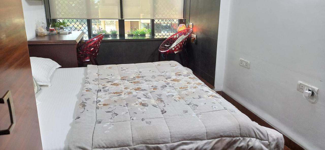 Cozy Private Ac Studio By The Sea Bandstand Bandra W Nr Taj Lands End Apartment
