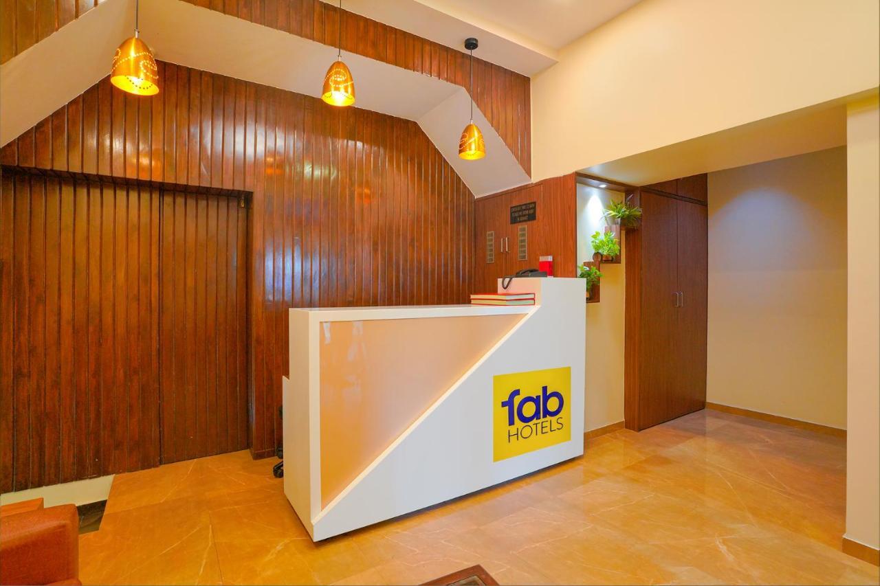 Hotel Fabexpress Colaba Grand