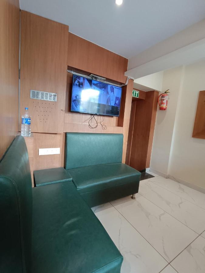 West Inn-near International Airport 3* Mumbai