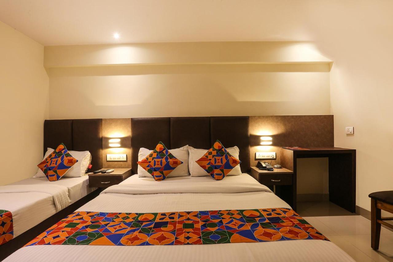 Fabhotel West - Nr International Airport Hotel
