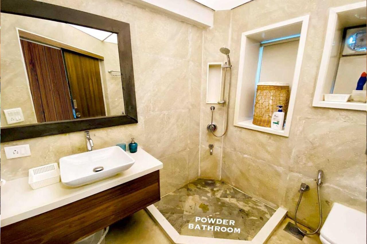 Oceanfront, Private Pool Villa, 2 Bed • Uttanbeach