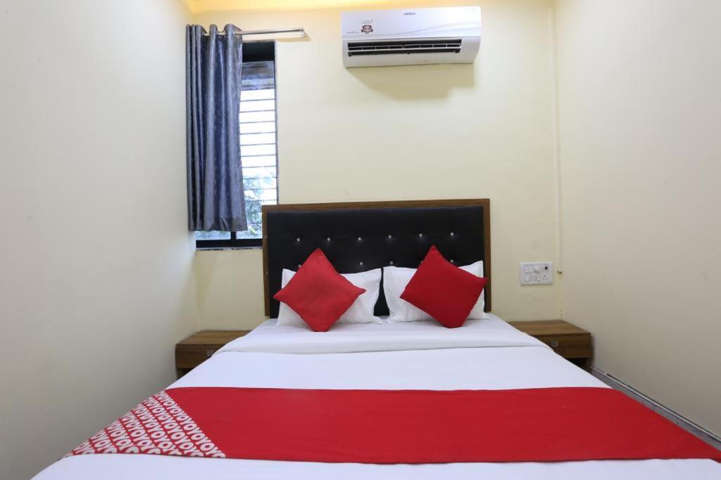 Hotel Crown Goregaon Mumbai * Mumbai