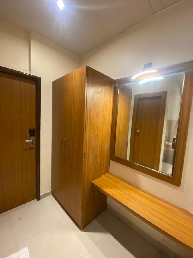 Bkc - Near Trade Center, Visa Consulate Hotel