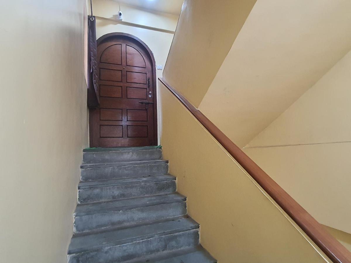 Osi Khar West Apartment
