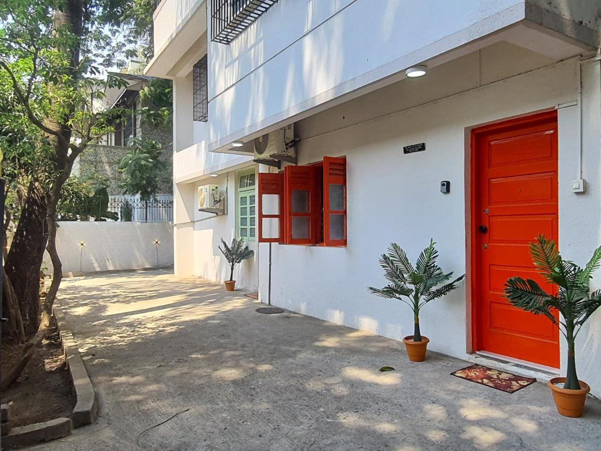 Osi Khar West Apartment Mumbai
