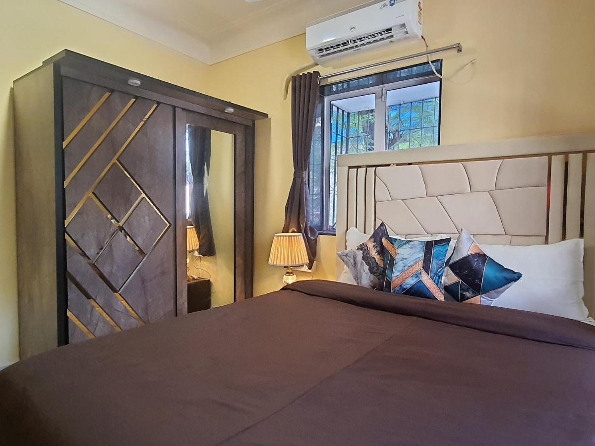 Osi Khar West Apartment