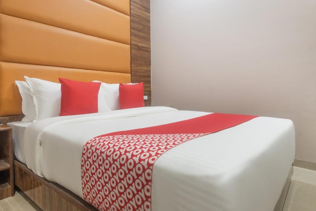 Super Oyo Blue Executive Near Chhatrapati Shivaji International Airport Hotel Mumbai