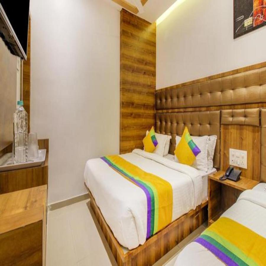 Hotel Riva International Goregaon- Near Nesco 3*