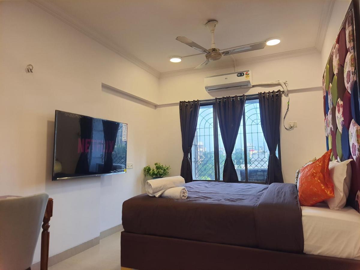 Osi Perry Cross Bandra West Apartment *