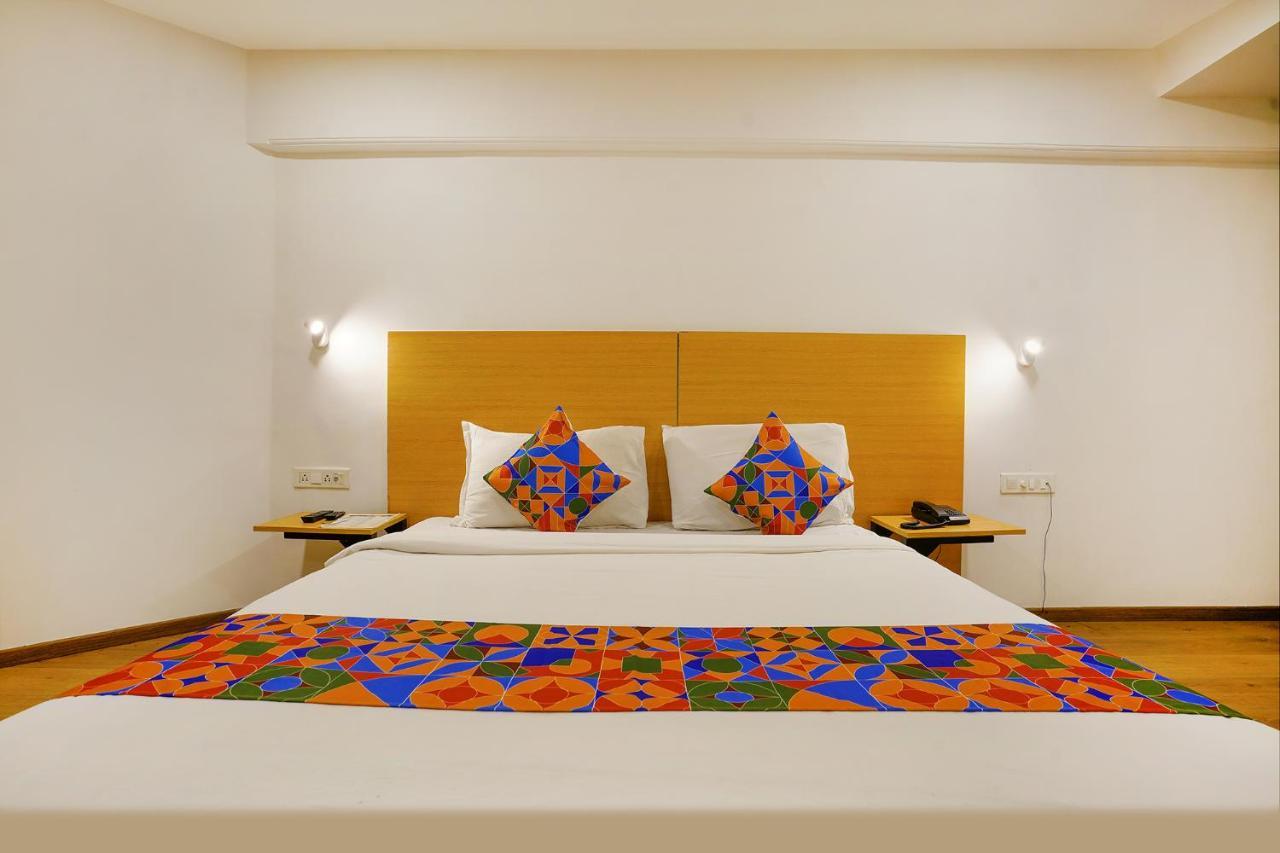 Hotel Fabexpress Highway Residency Mumbai