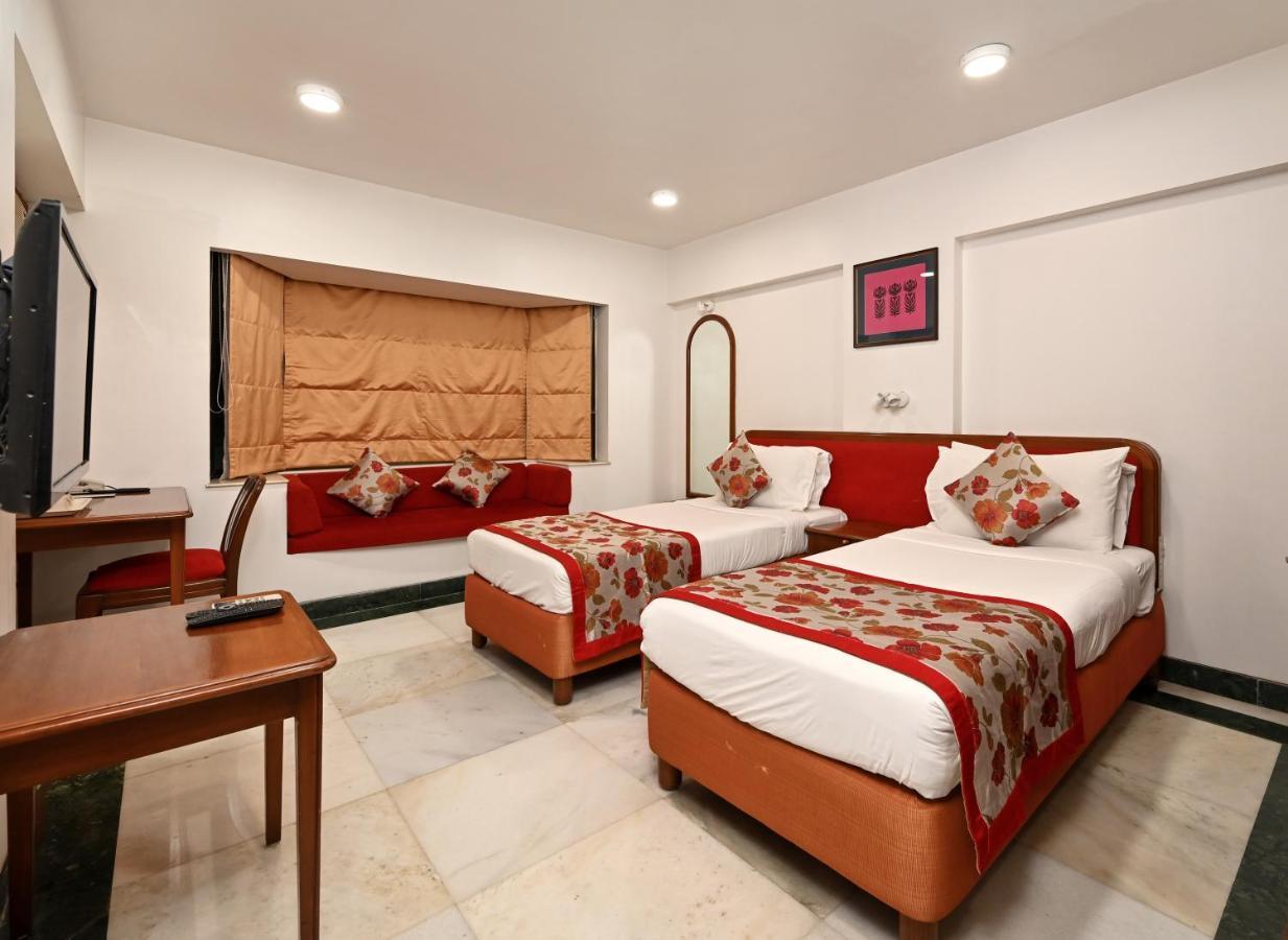 Hotel Parle International