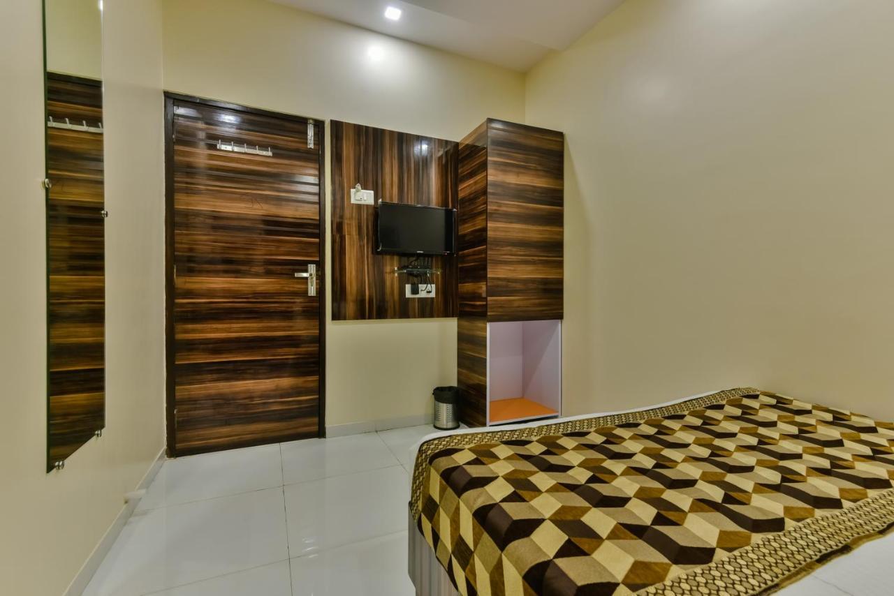 Garden Park - Near Trade Centre, Visa Consulate 3*