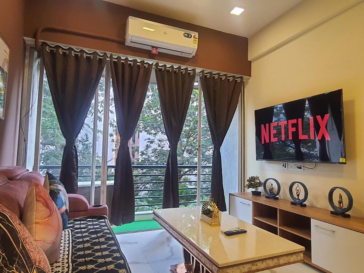 Osi Khar West * Mumbai