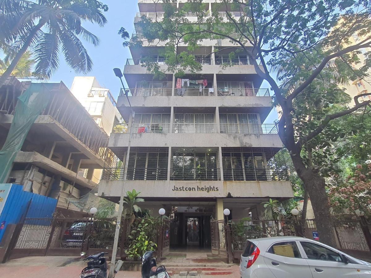 Osi Khar West Apartment