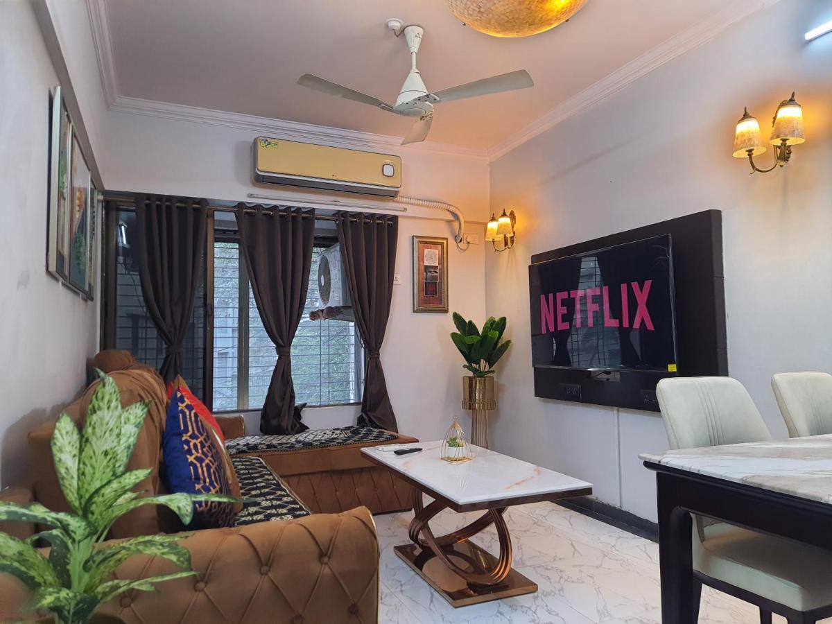Osi Perry Cross Bandra West Mumbai