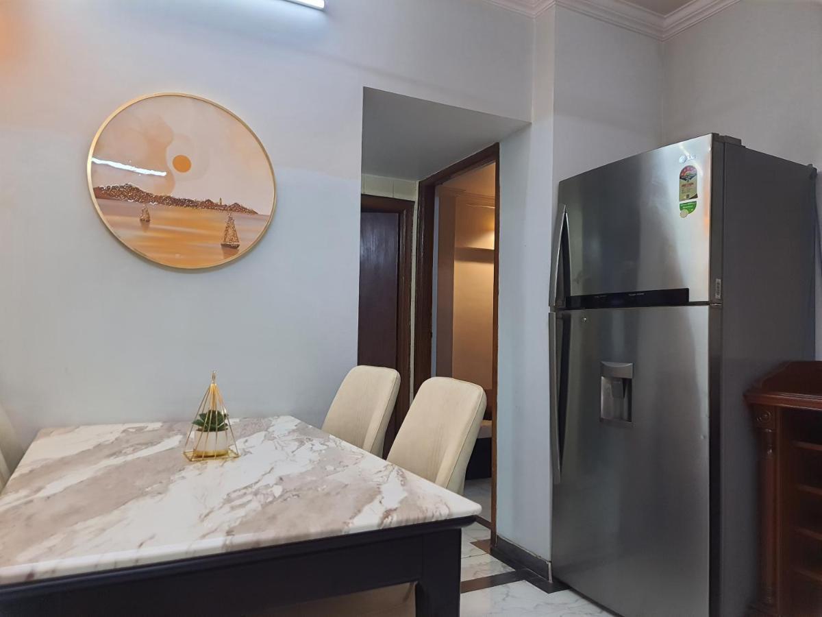 Apartment Osi Perry Cross Bandra West *