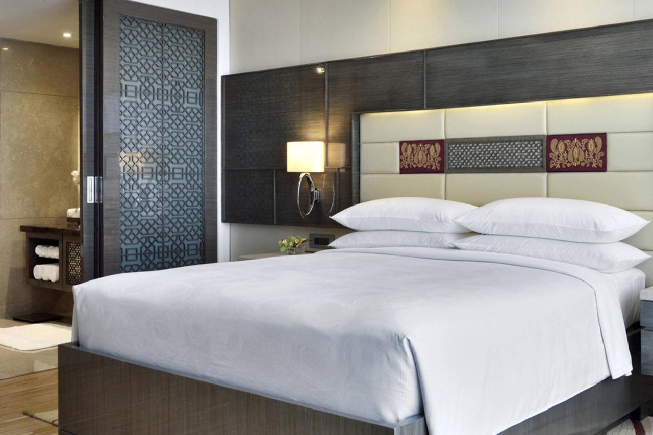 Jw Marriott Sahar Airport Hotel