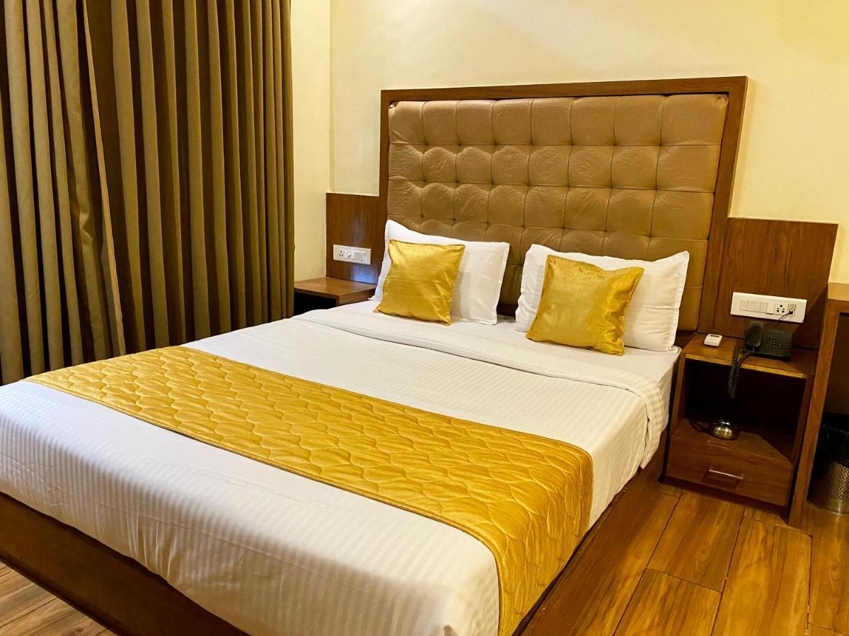 Pearl's Bkc Inn- Near Trade Centre, Visa Consulate Hotel Mumbai