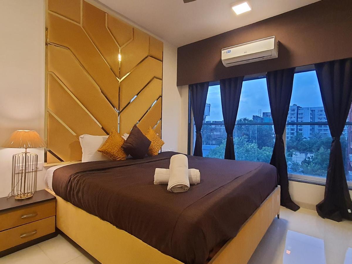 Osi Santacruz Mumbai