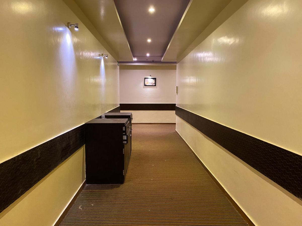 Pearl's Bkc Inn- Near Trade Centre, Visa Consulate