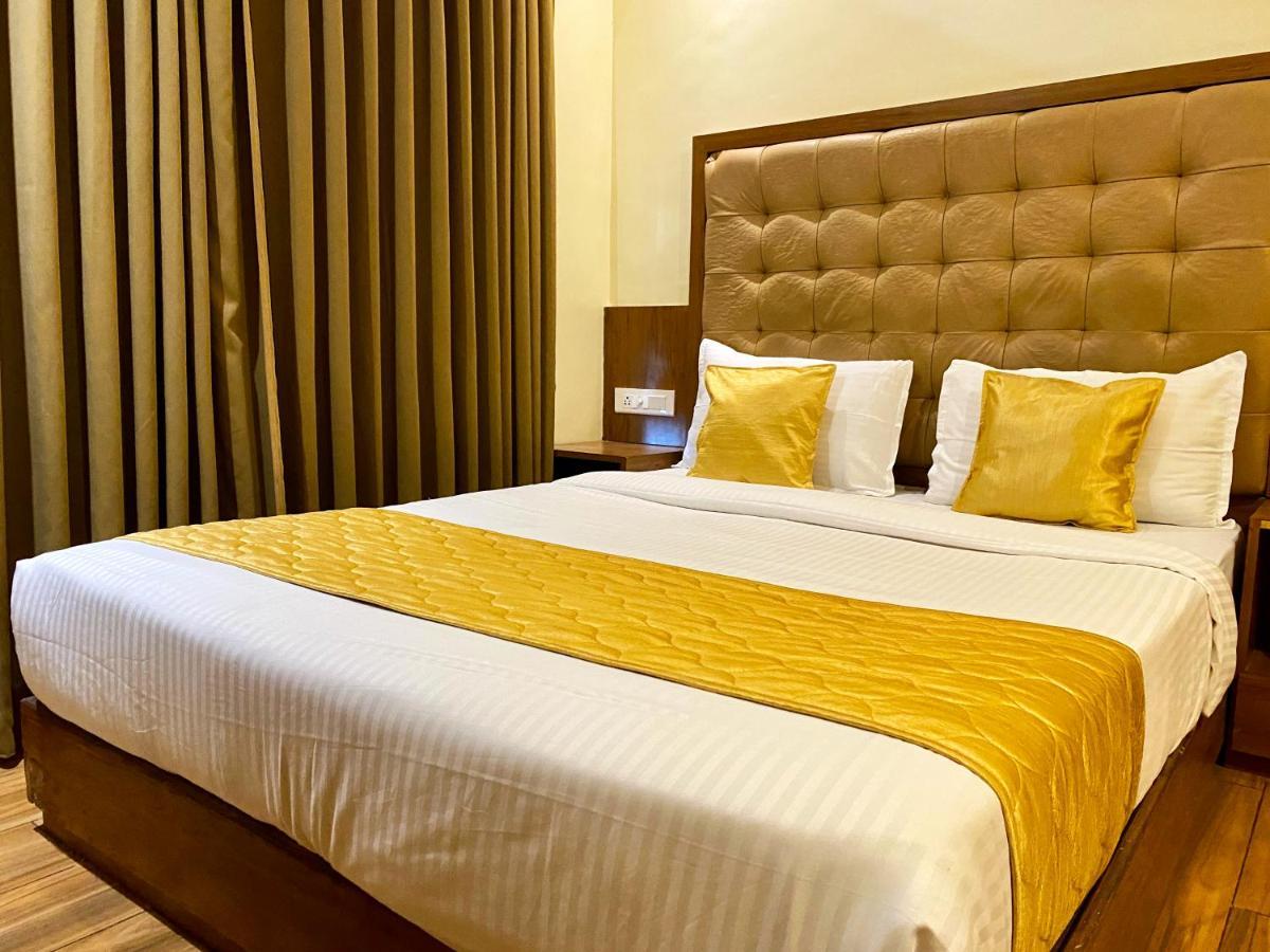 Pearl's Bkc Inn- Near Trade Centre, Visa Consulate 3*