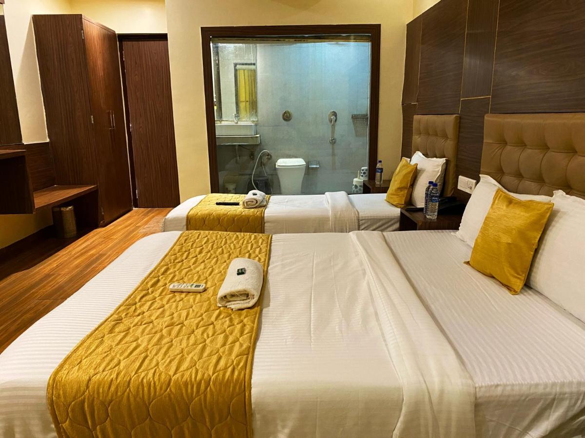 Pearl's Bkc Inn- Near Trade Centre, Visa Consulate 3*