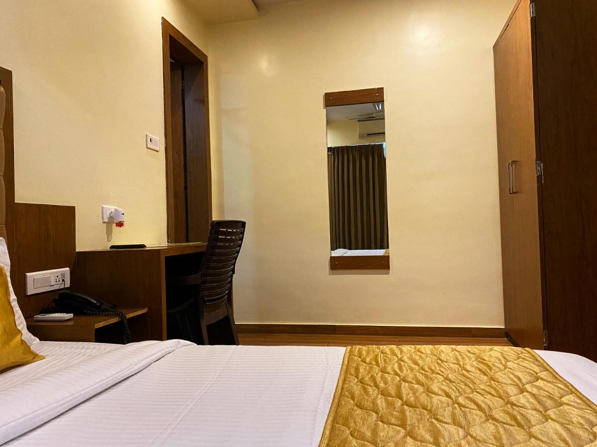 Hotel Pearl's Bkc Inn- Near Trade Centre, Visa Consulate 3*