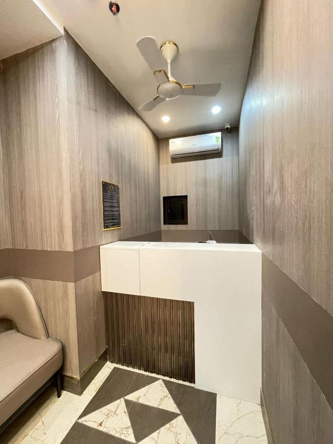 Avirahi * Mumbai