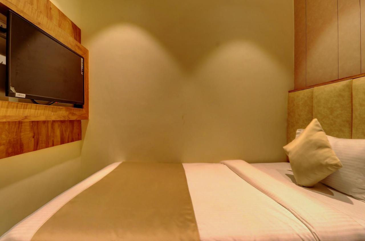 Hotel Amber Near Airport 2*