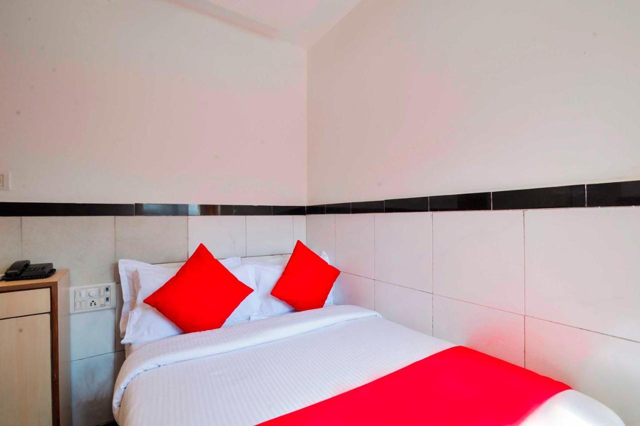 Flagship Akshaya Lodging Hotel