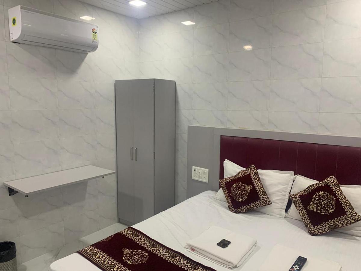Guest house Sai Plaza, Chembur