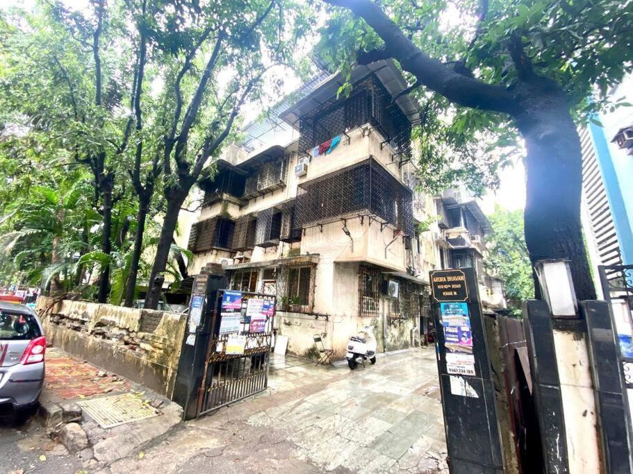 Apartment Arora Bhavan 1bhk-1b, Khar West By Connekt Homes *