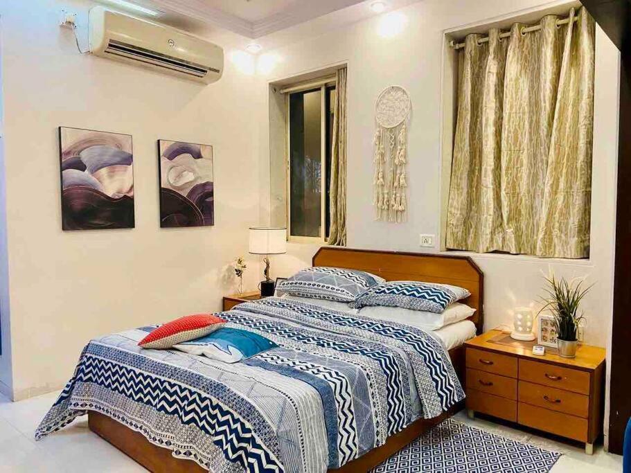 Apartment Arora Bhavan 1bhk-1b, Khar West By Connekt Homes Mumbai