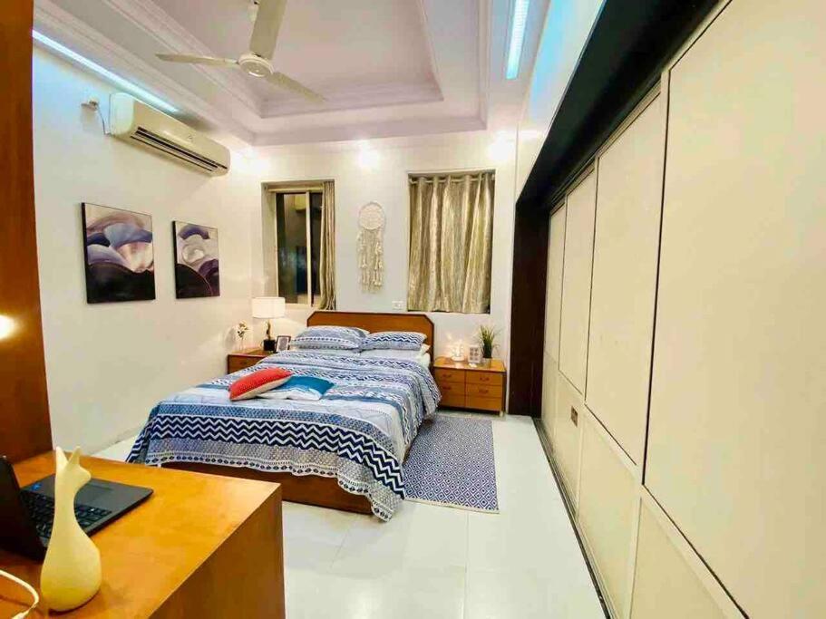Arora Bhavan 1bhk-1b, Khar West By Connekt Homes