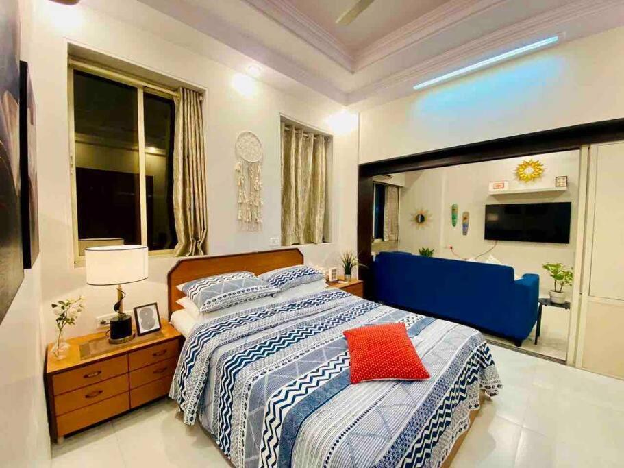 Arora Bhavan 1bhk-1b, Khar West By Connekt Homes Apartment
