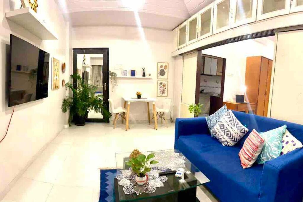 Apartment Arora Bhavan 1bhk-1b, Khar West By Connekt Homes Mumbai