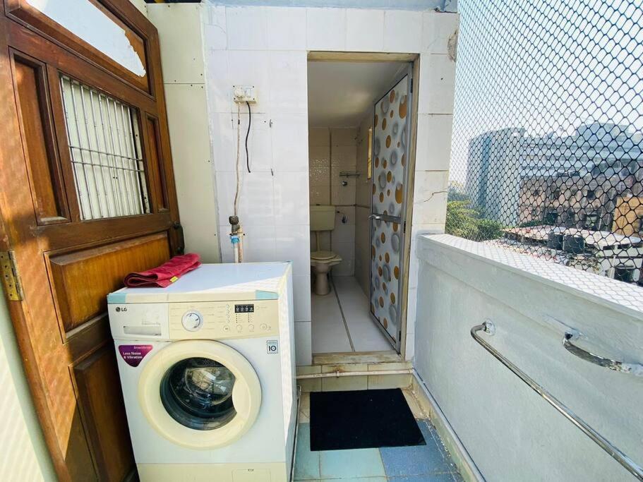 Apartment Saba 502, Subko Coffee, Chapel Road, Bandra West By Connekt Homes