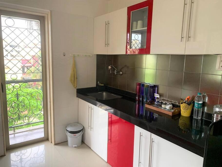 Sterling 401, Off Carter Road, Bandra West By Connekt Homes Apartment *