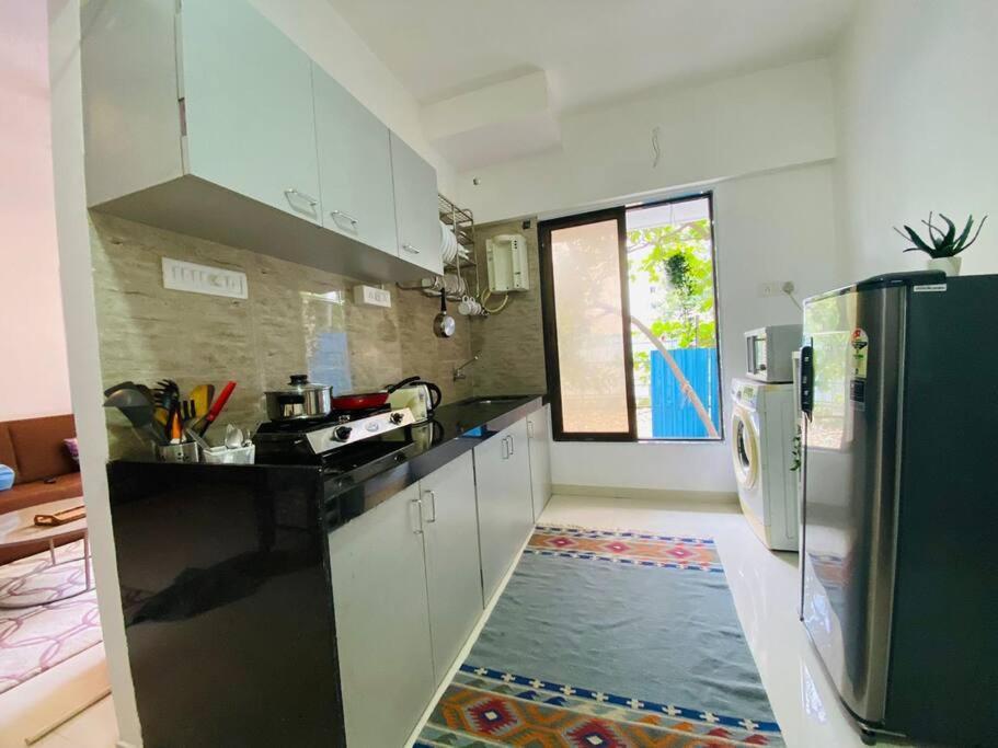 Pali Carters Building 101, 20th Road, Khar West By Connekt Homes Apartment Mumbai